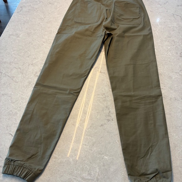 Kit and Ace - size 8 joggers - Picture 3 of 5
